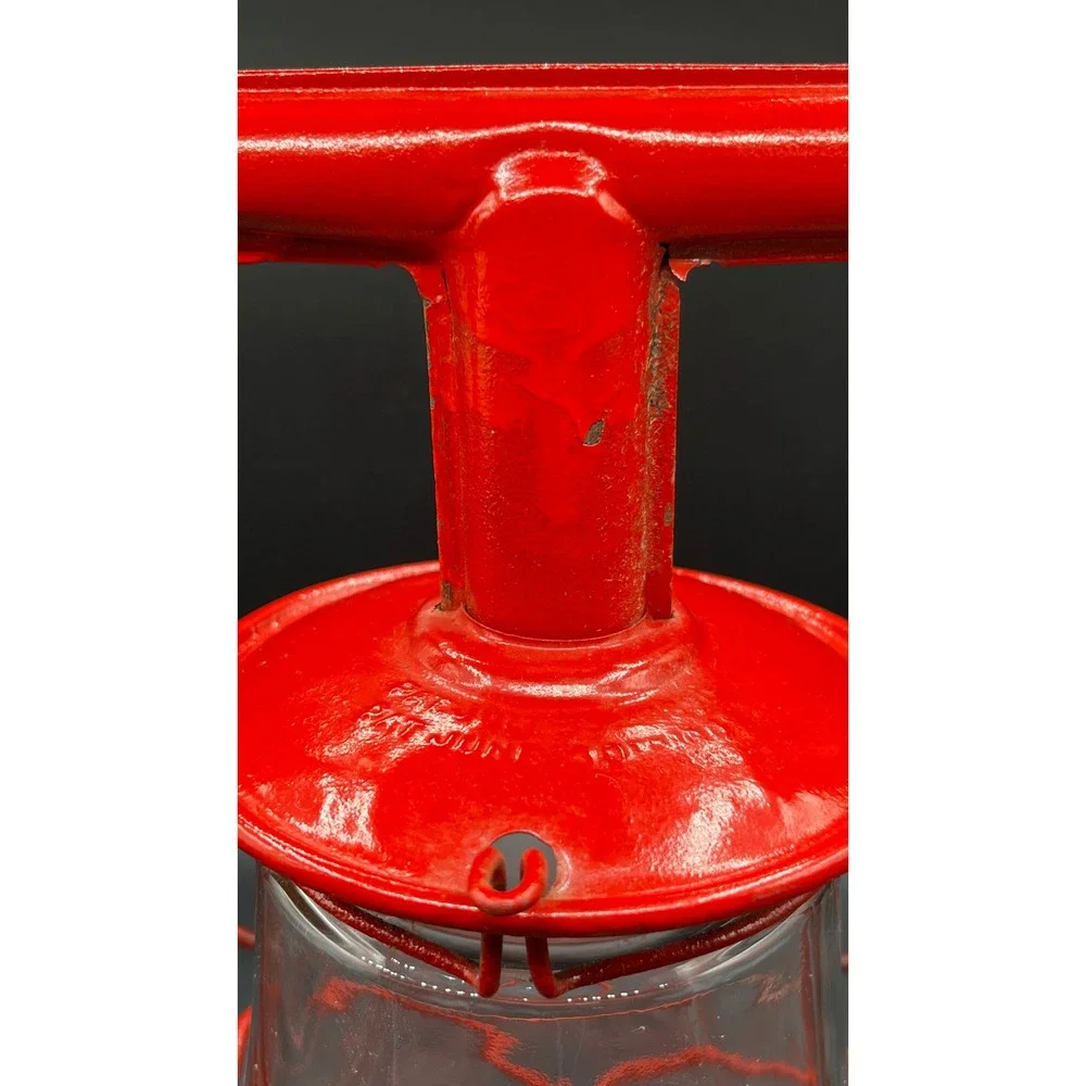 Vtg Regal Red Kerosene Lantern Tubular Oil Hurricane Lamp Glass Globe 13.5